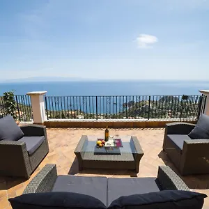 Sofia Apartament Taormina